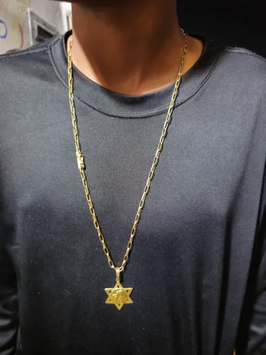 Cordao de ouro com pingente estrela de davi