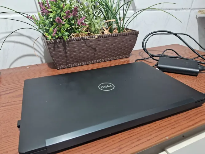 Notebook Dell empresarial Latitude 7490(i7)14"polegadas