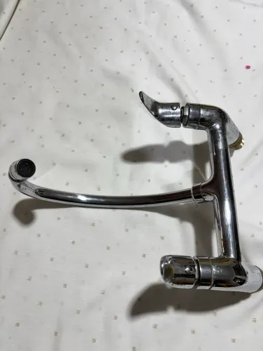 TORNEIRA MISTURADOR DE PAREDE PARA COZINHA EM METAL CROMADO - usada