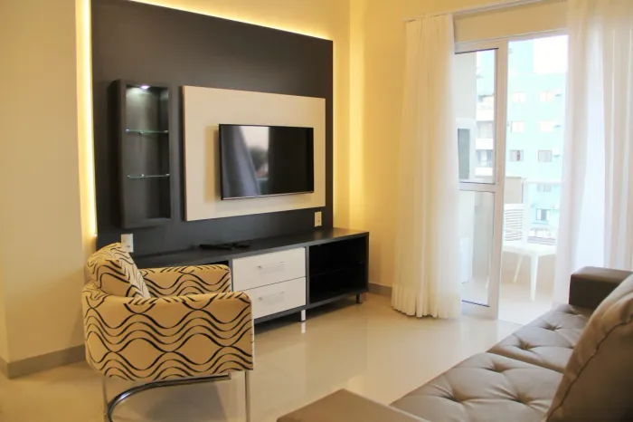 Apartamento para aluguel com 75 metros quadrados com 1 quarto em Centro - Bombinhas - SC