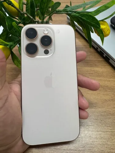 Vendo iPhone 16 Pro Muito novo!
