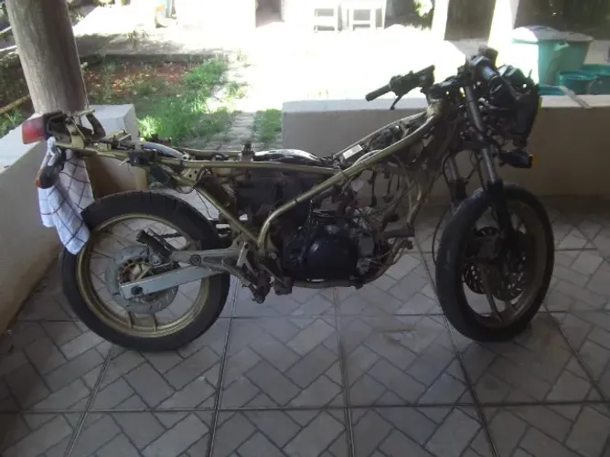 DUAS YAMAHAS RD 350