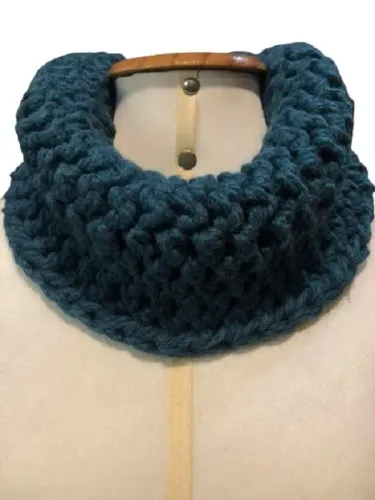 Gola De Crochê Azul Celeste