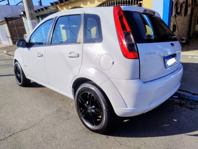 Ford Fiesta 1.6 8V Flex/class 1.6 8V Flex 5P 2013