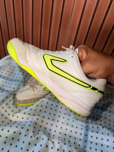 CHUTEIRA FUTSAL TOPPER MAESTRO CLUB