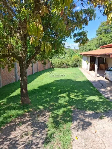 Chácara à Venda 3 quartos, 1.200 m² Monte Mor SP