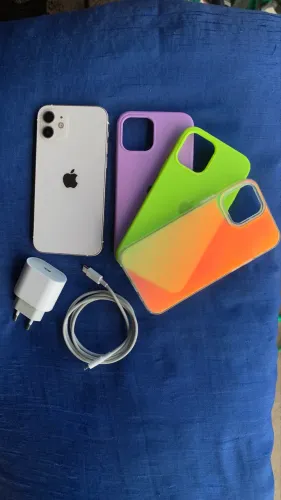 iPhone 12 sem marcas