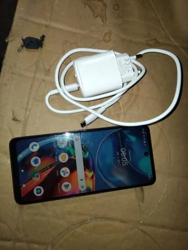 Celular E32 64g