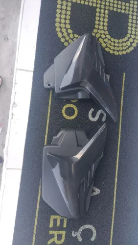 Lateral da moto mix Titan 50$
