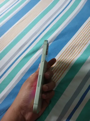 Vendo iPhone 12 128 gigas também troco em Android com volta pra mim