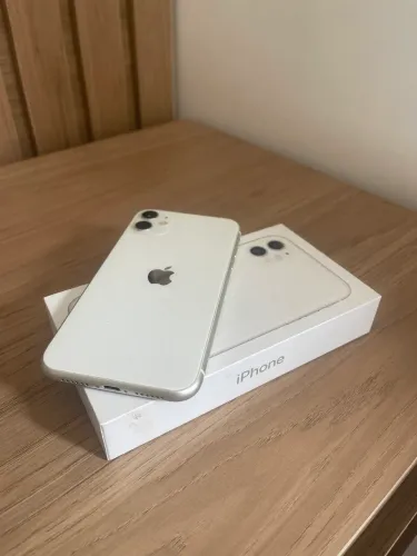 iPhone 11 - 64GB