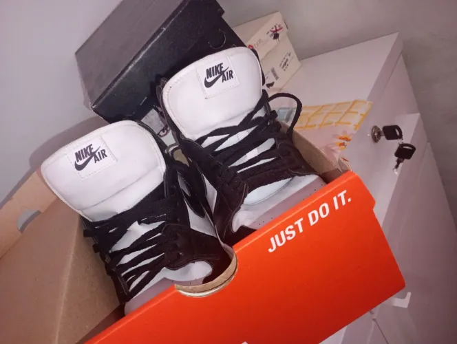 Nike Jordan preto