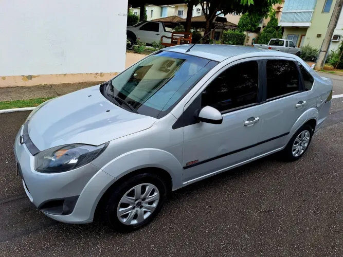 Ford Fiesta Sed. 1.6 8V Flex 4P 2013