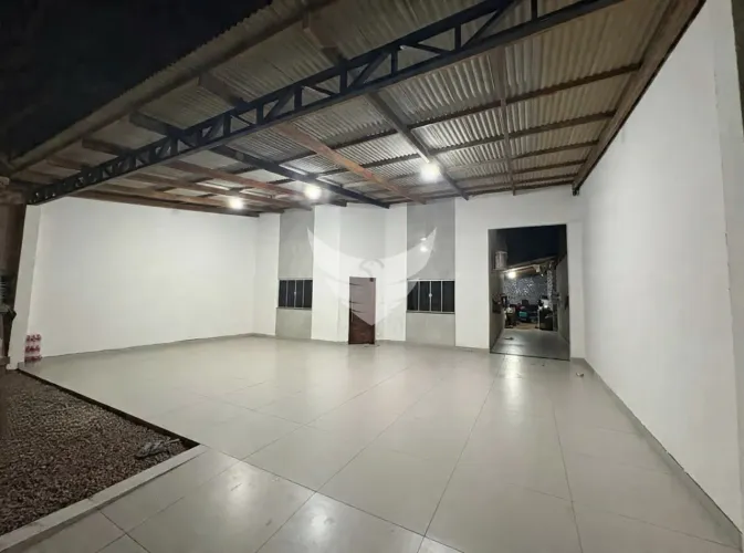 CASA A VENDA 3 QUARTOS NO BAIRRO MARIANA