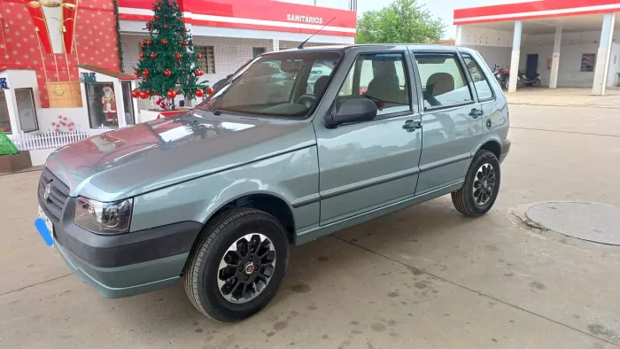 Fiat Uno Mille Grazie 1.0 Fire Flex 8V 4P 2013