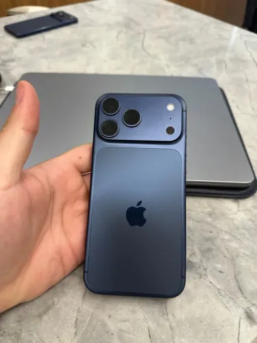 iPhone 17 Pro Max 256gb na garantia
