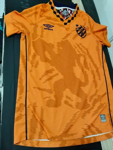 Camisa oficial
