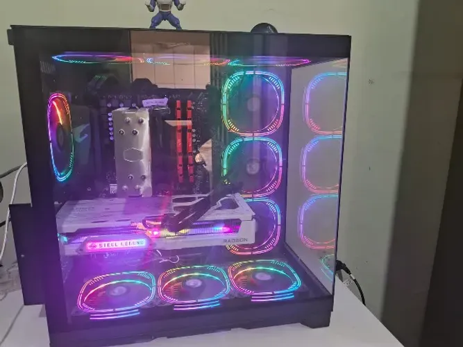 PC Gamer de Alta Performance (Ryzen 7 / 32GB RAM / RX 9060 XT 16 GB)