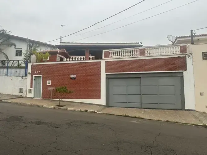 Casa com quatro quartos para venda em Águas de São Pedro