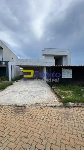 Casa no Condomínio Villas Park II