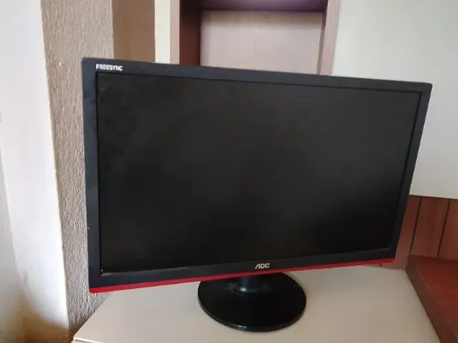 Monitor com defeito na tela 1ms de resposta