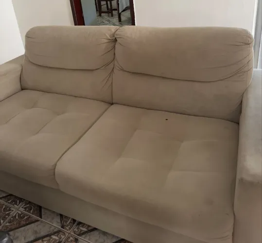 Vendo sofá em ótimo estado ( não é retrátil) 