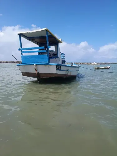 Barco todo de fibra , motor b18 zero km