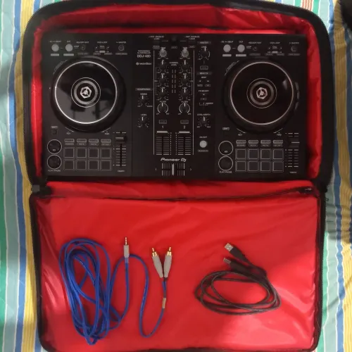 Controladora DJ DDJ-400 SEMINOVA acompanhando BAG e CABOS