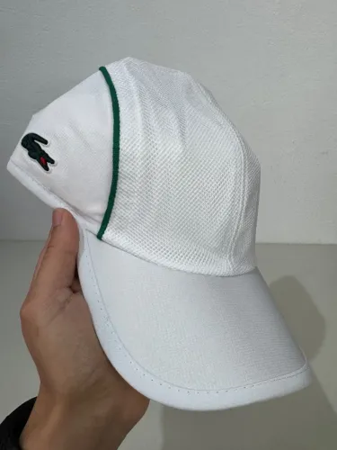 Boné LC - Branco com linha verde