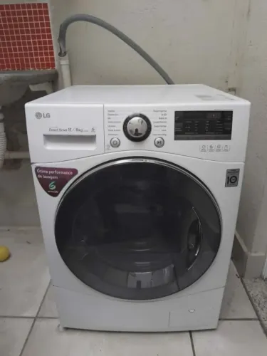 Lava e Seca LG inverter direct drive 11kg modelo wd11wp6a 220V