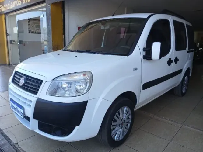 Fiat Doblo Essence 1.8 Flex 16V 5P 2017