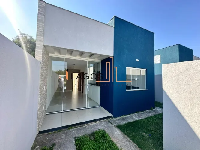 Casa para Venda em Cabo Frio, Vila do Peró, 2 dormitórios, 1 suíte, 2 banheiros, 3 vagas