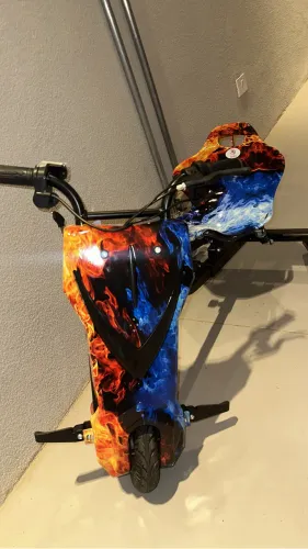 Triciclo elétrico