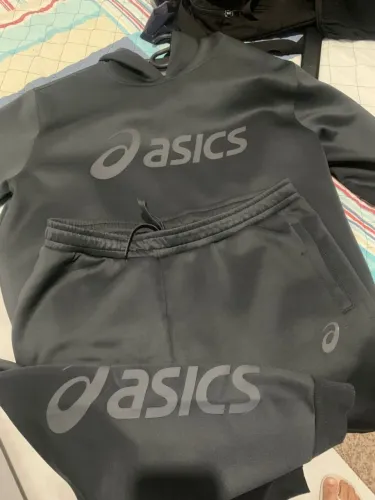 CONJUNTO ASICS SEMI NOVO