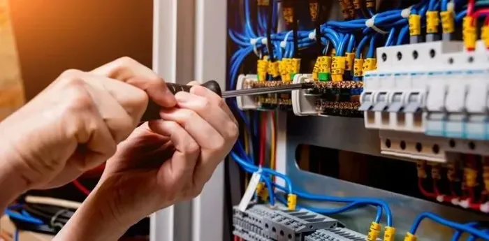 Eletricista Residencial e Comercial