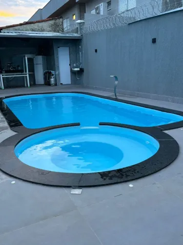 Piscina Zeus com 8.5 mts