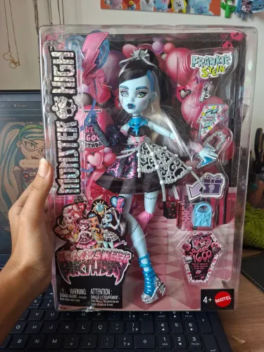 Frankie Scary Sweet Birthday Lacrada Monster High
