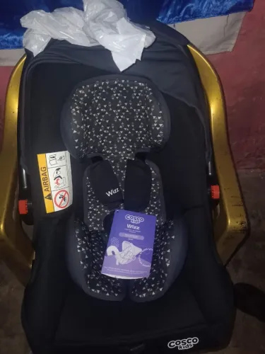 Bebê conforto novo na caixa