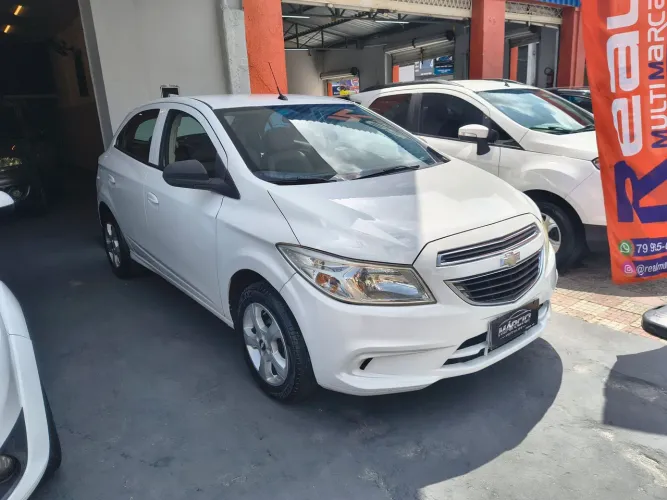 Chevrolet Onix Hatch LT 1.0 8V Flex Power Mec. 4P 2015