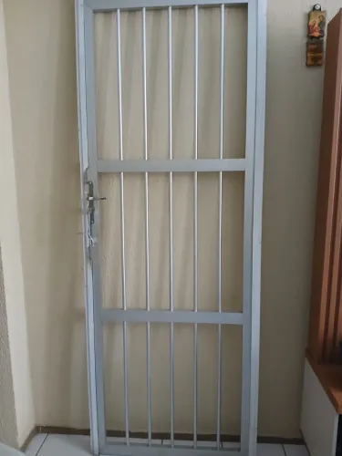 Grade para porta