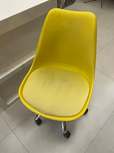 2 cadeiras seminovas