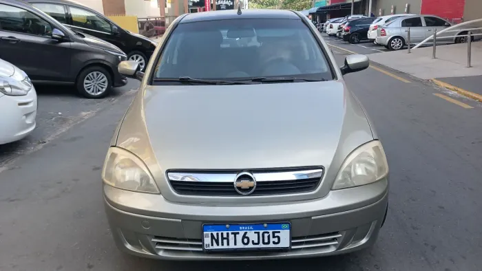 Chevrolet Corsa Hat. Premium 1.4 8V Econoflex 5P 2009