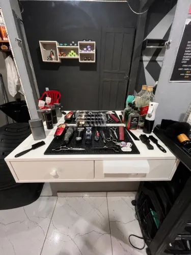 Vendo bancada de barbearia 