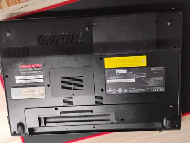  Notebook Sony Vaio  Modelo Pcg-71318l (Usado)