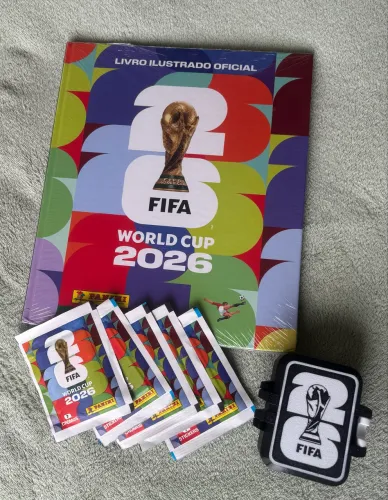 Kit Album Capa Dura + 5 Pacotes de Figurinhas Brinde Porta Figurinhas