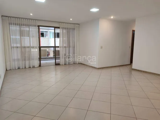 Apartamento com 4 quartos 2 suítes, 03 vagas de garagem. Em Praia de Itaparica, Vila Velha