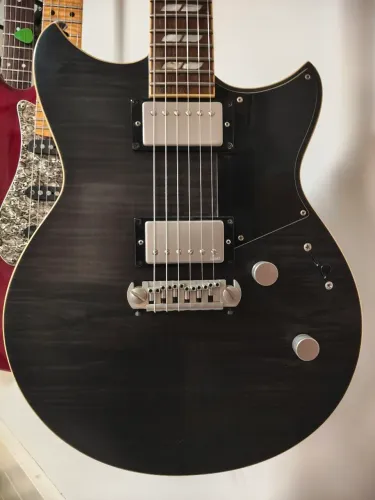 Guitarra Yamaha Revstar RS 620