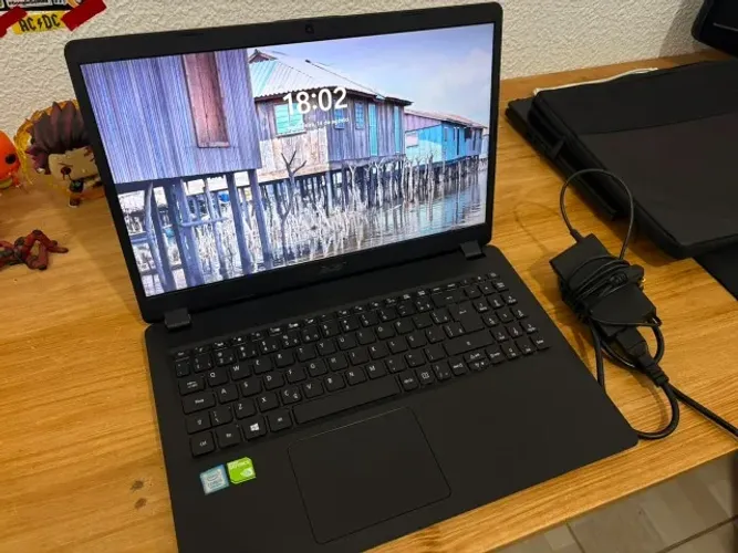 Notebook Acer Aspire 5. Valor a negociar (Troco por Celular ou Guitarra)
