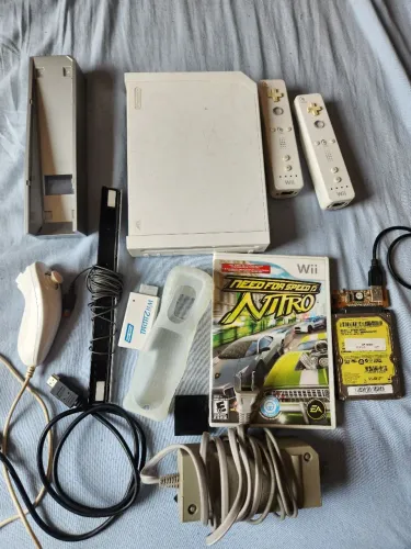 Nintendo Wii com hd e jogos