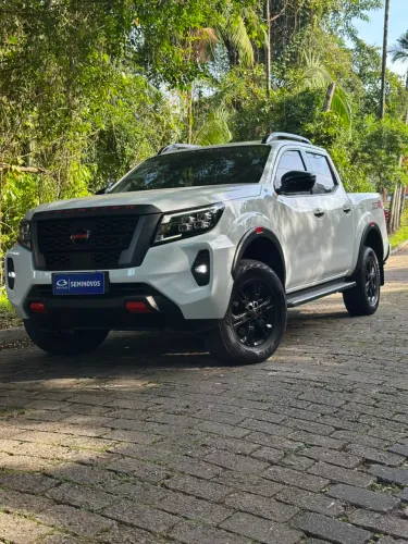 Nissan Frontier Pro4x CD 4X4 2.3 Bi-TB Die. AUT 2023